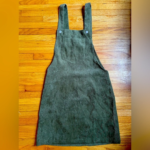 SHEIN Overall Corduroy-like dress - Picture 1 of 5